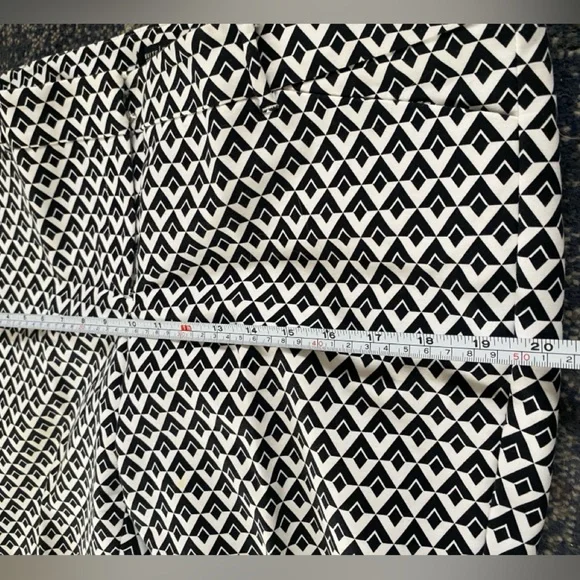 White House Black Market Geometric Patterned Slim Ankle Paints 14R - Picture 4 of 6